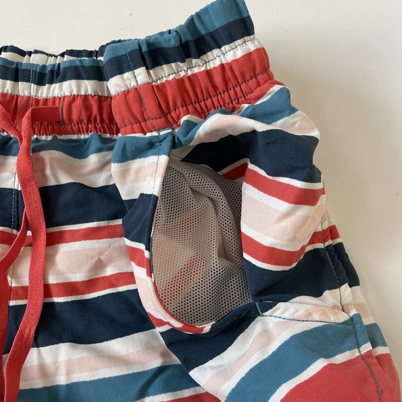 The North Face Shorts‎ Women’s Medium Striped Flashdry Hiking Activewear Running - Picture 3 of 11